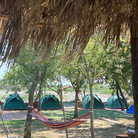 Demi Camping *