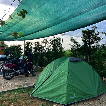 Demi Camping *
